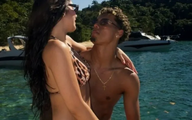 joao-mendes-curte-ferias-com-a-namorada-giovanna-buscacio-1720569666829_v2_900x506.jpg.webp